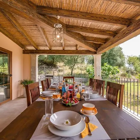 Ideal Mallorca - Ses Comes Country house Selva (Mallorca)